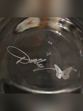 One Dolly Parton 18oz. Stemless Wine Blue Butterfly Glass